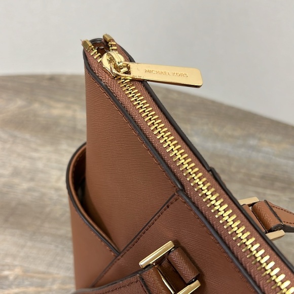 Michael Kors Charlotte Large Saffiano Leather Zip Top Tote - Picture 5 of 9